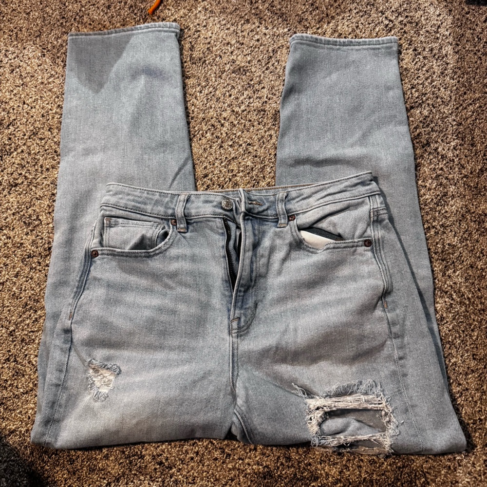 American Eagle Distressed Blue Jeans